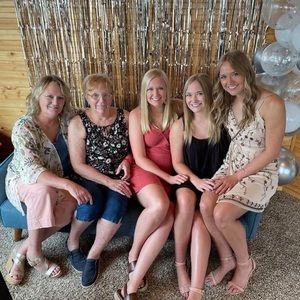 Meet your Posher, Stacy